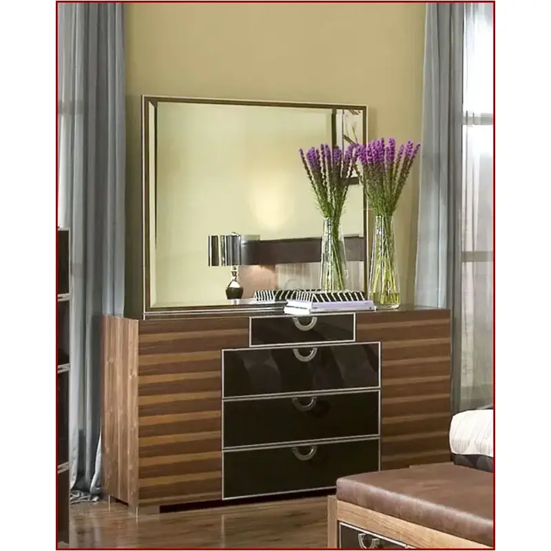 homelivingfurniture-120260616225102689202