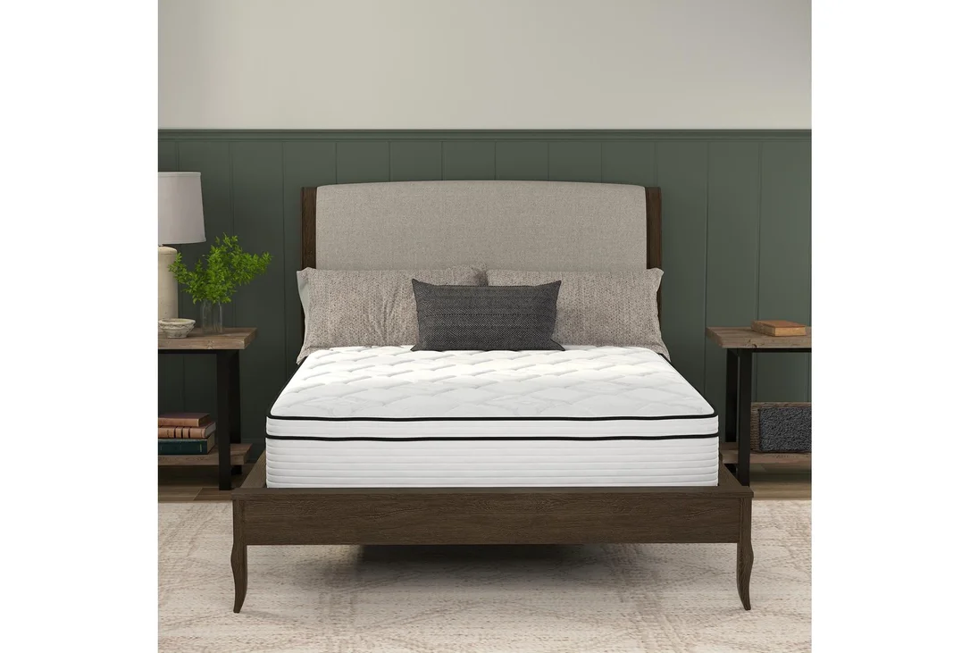 livingspaces202606200024321112626