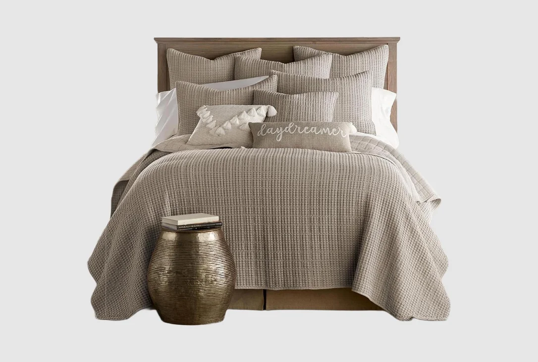 livingspaces202606211038291456815
